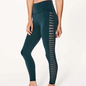 Lululemon 7/8 Reveal Tights